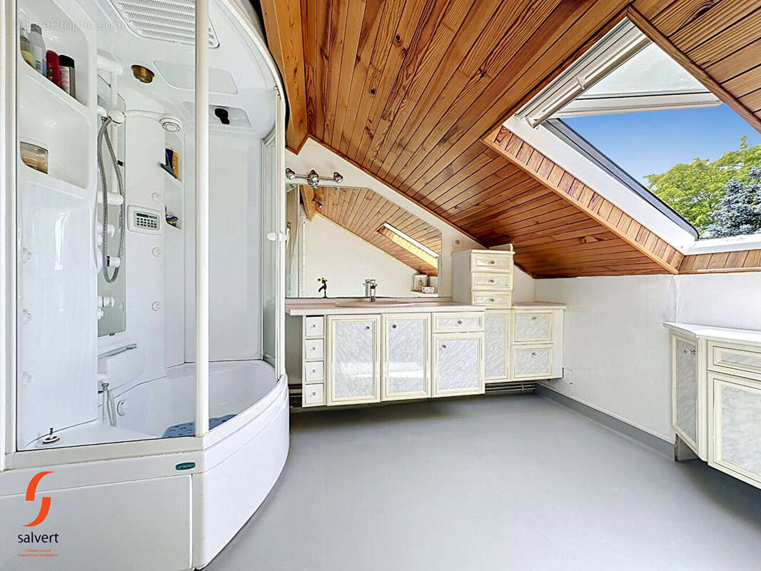 Maison à PREMILHAT
