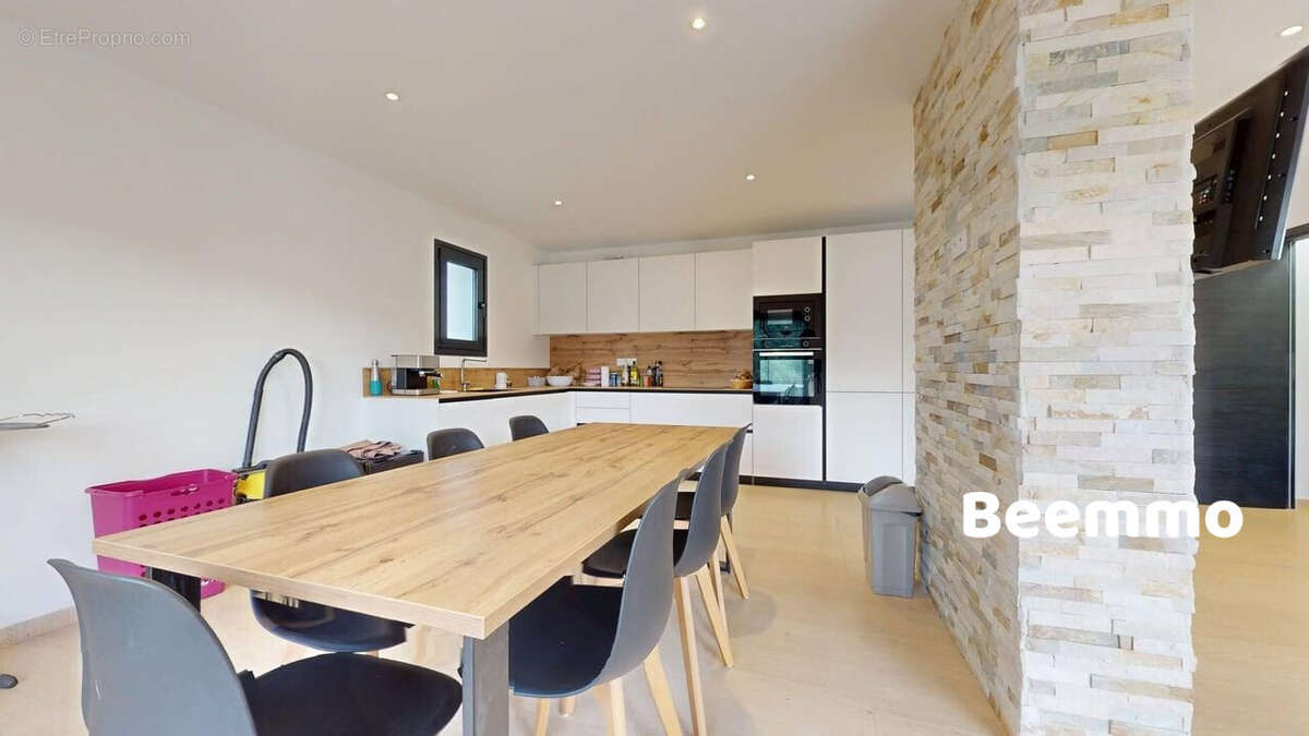 Villa moderne 4 pièces avec jardin, piscine et garage - photo 5