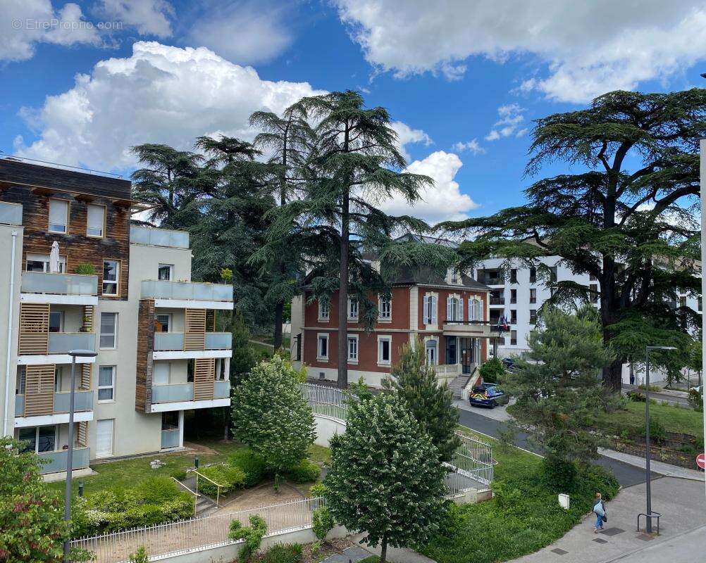 Appartement à FONTAINES-SUR-SAONE