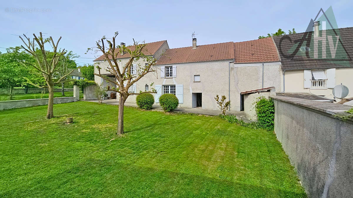 Maison à SAINT-GERMAIN-SUR-MORIN