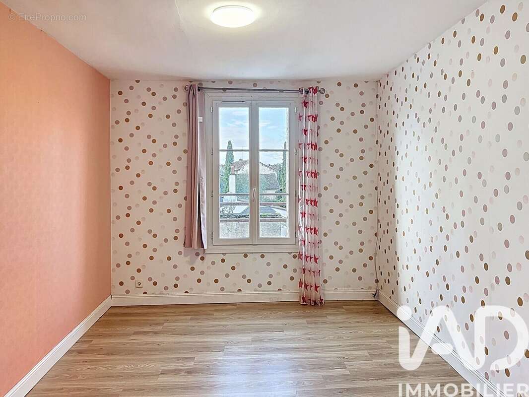 Photo 8 - Maison à SCORBE-CLAIRVAUX