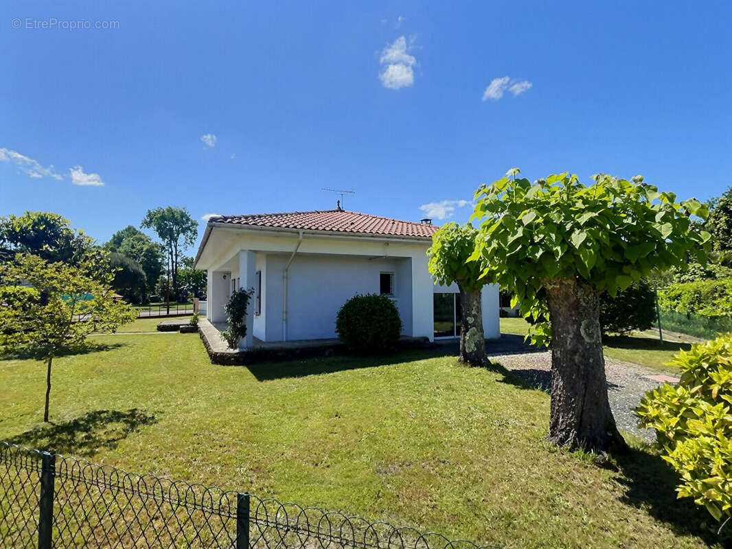 Maison Parentis En Born 5 pièce(s) 116 m2 - photo 2