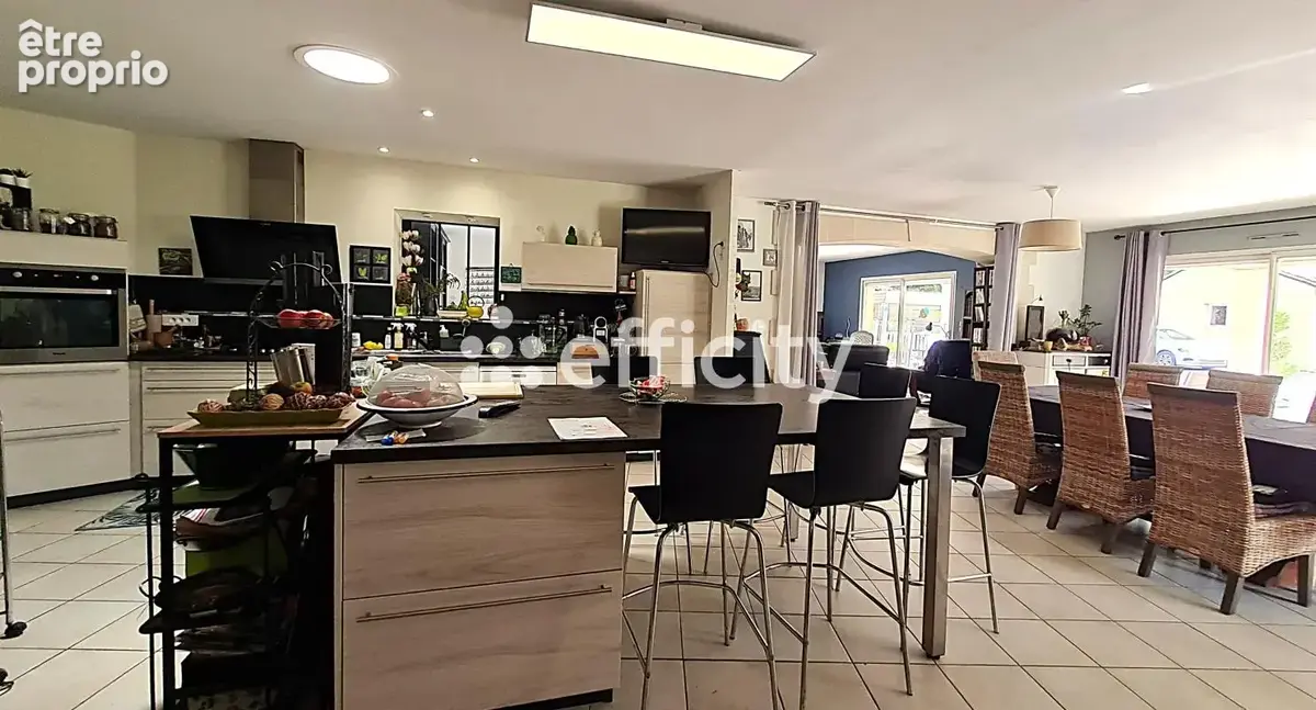 Maison 7 pièces 198 m² à vendre à Saint-Brice (16100) - photo 8