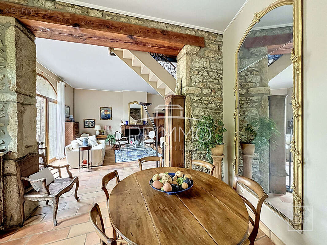 Maison à SAINT-DIDIER-AU-MONT-D'OR