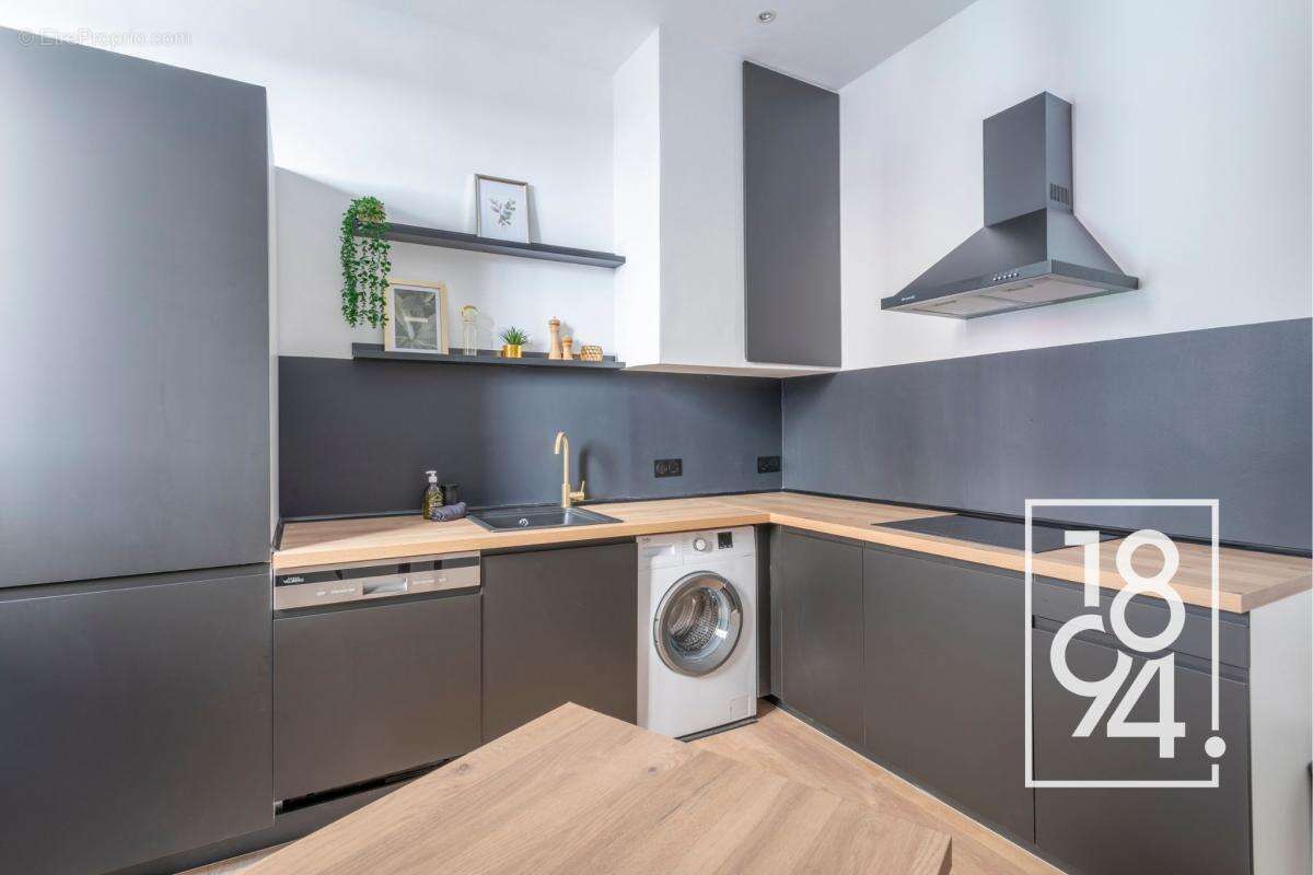 Appartement à MARSEILLE-6E