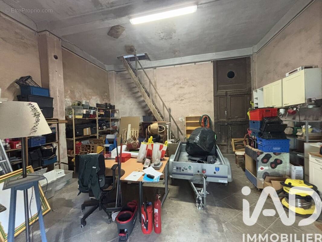 Photo 1 - Parking à VENTENAC-EN-MINERVOIS