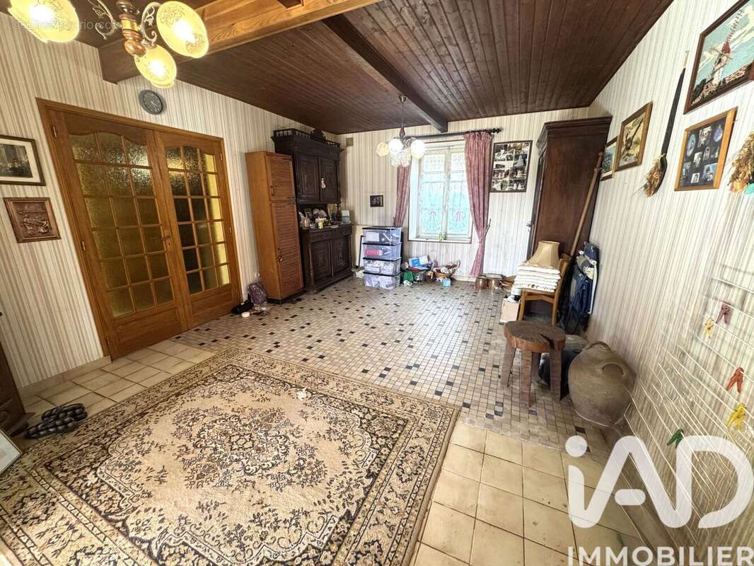 Photo 5 - Maison à SAINT-GENEST-D'AMBIERE