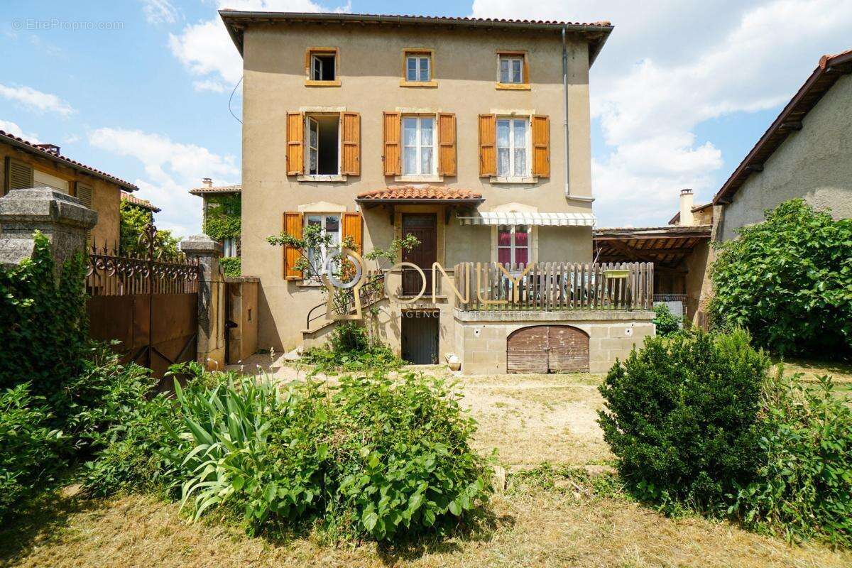 Maison à MARCY