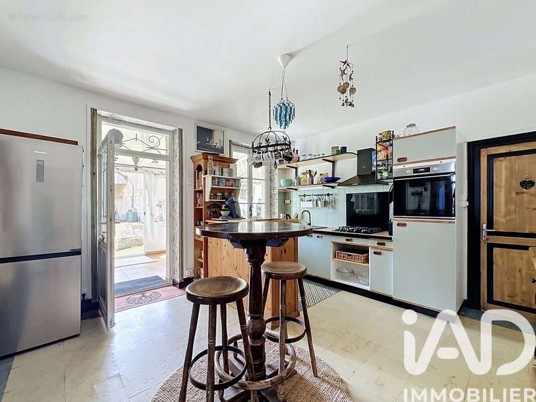 Maison 184 m² à Sainte-Verge  - photo 3