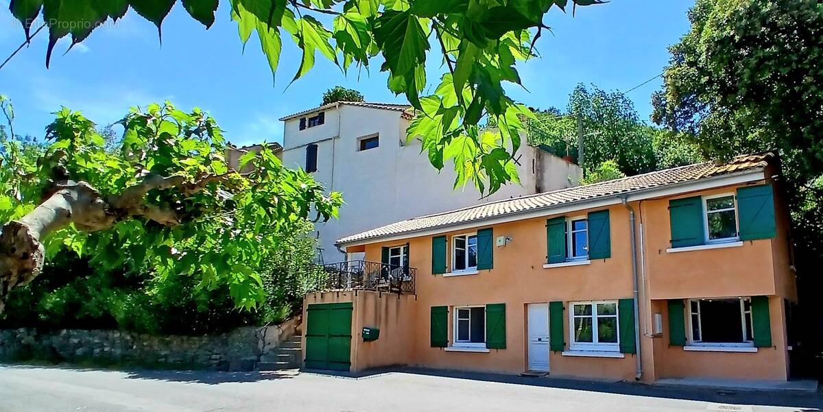 Maison à ROQUEBRUN