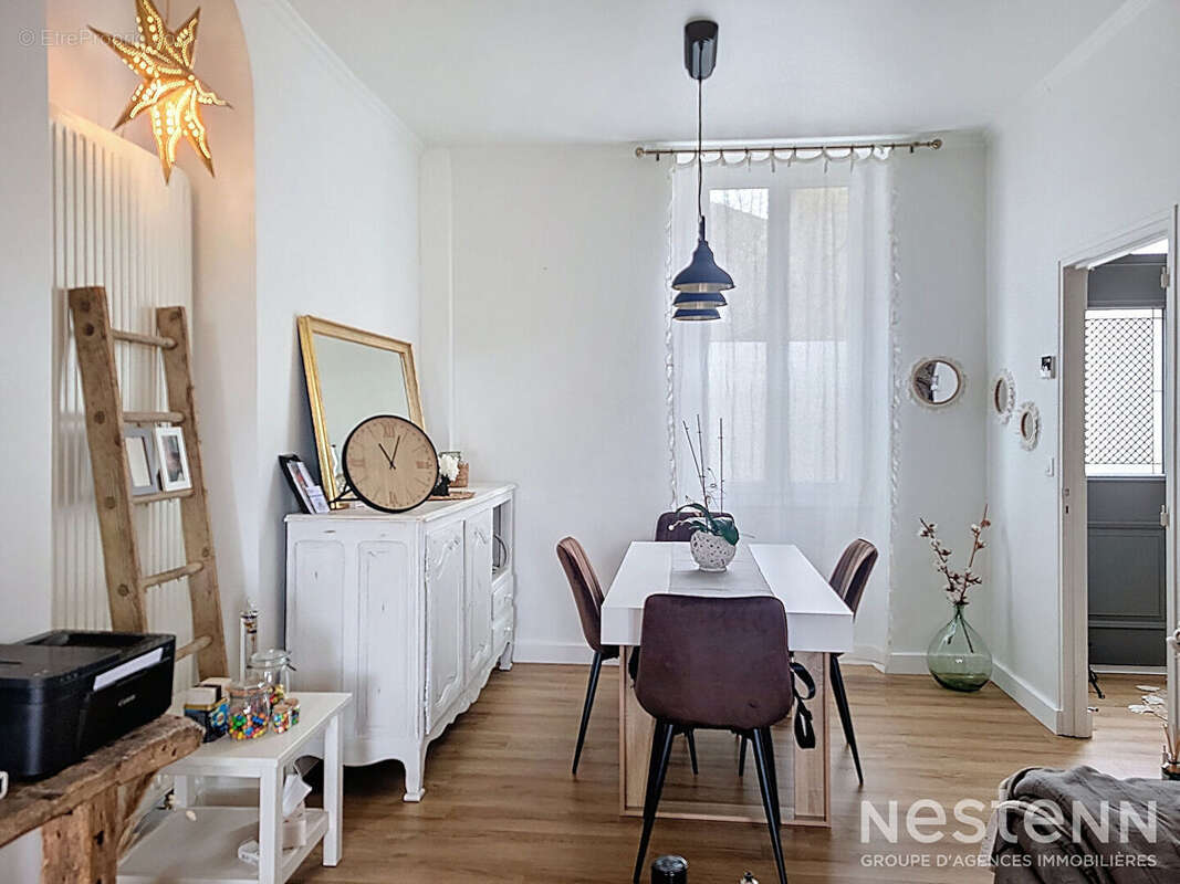 A Vendre Maison en pierre entièrement rénovée de 86 m² avec jardin et dépendances au coeur de Mézin - photo 7