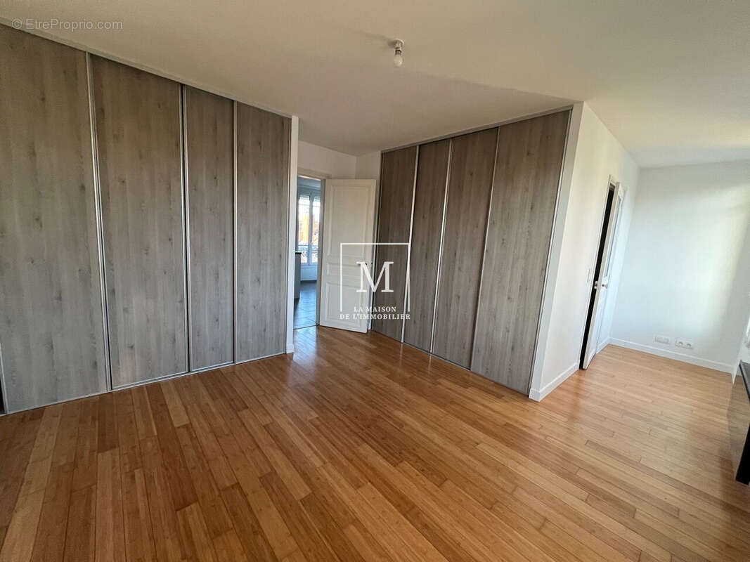 Appartement à MAISONS-LAFFITTE