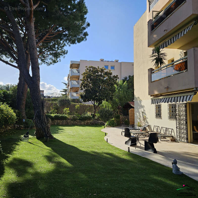 Appartement à VILLENEUVE-LOUBET