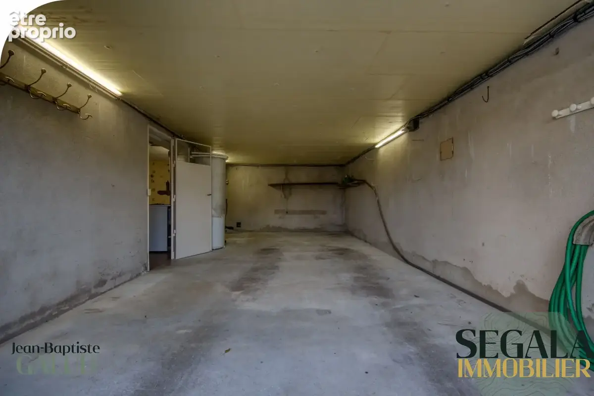 Carmaux — Maison de 117 m2 avec grand jardin, trois chambres et deux garages - photo 20