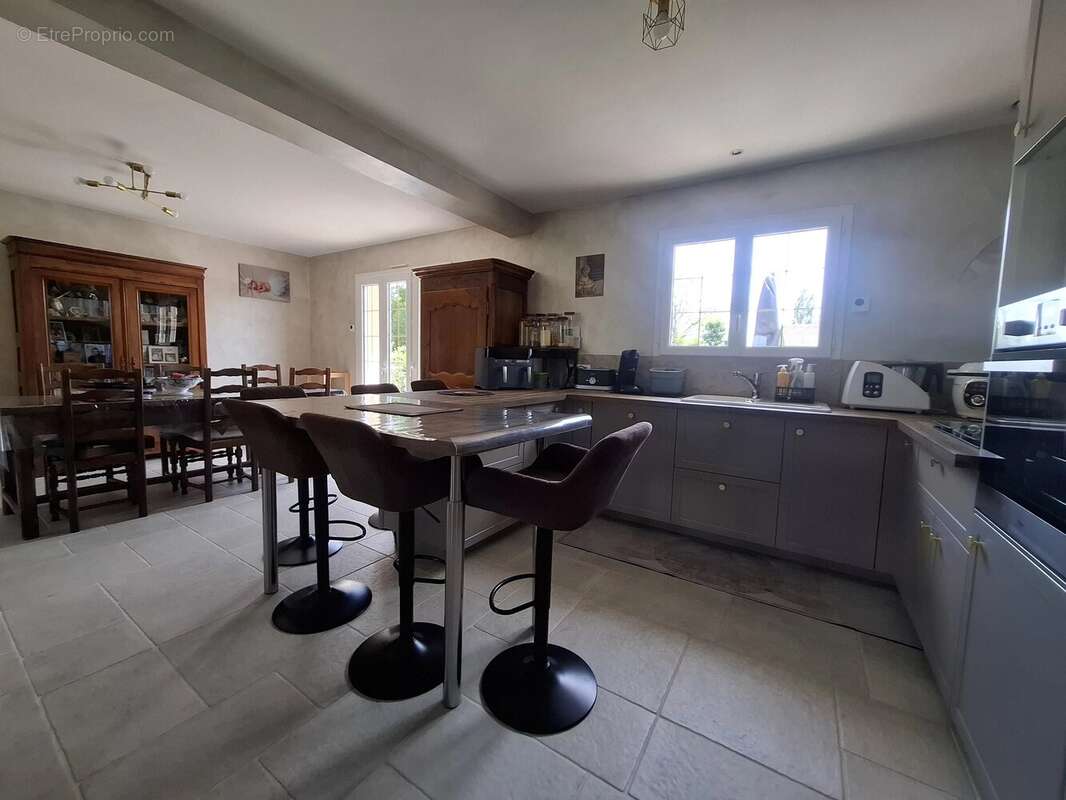 Maison familiale de 131 m² à 5 minutes de la feuillie - photo 3