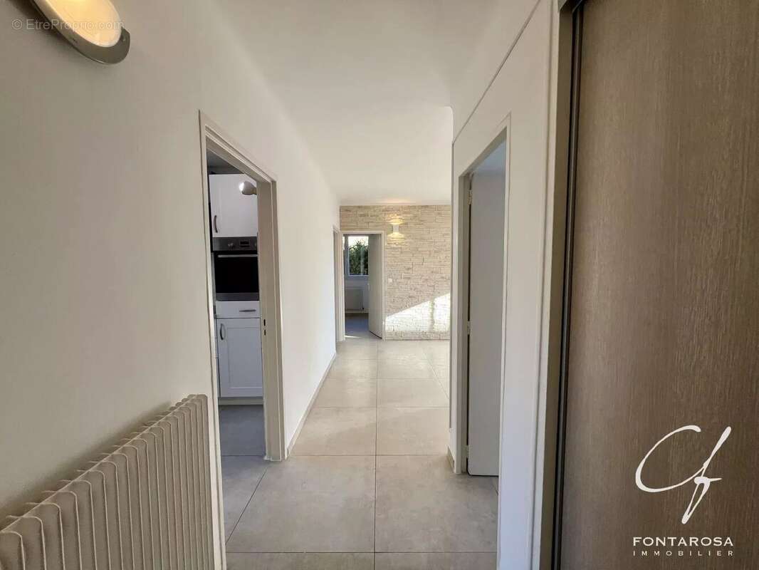 Appartement à FREJUS