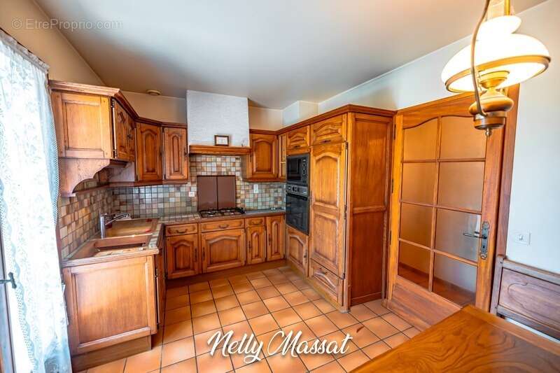 Maison à vendre 6 pièces BARBY (73) - Maison familiale avec jardin et fort potentiel d'aménagement - photo 3
