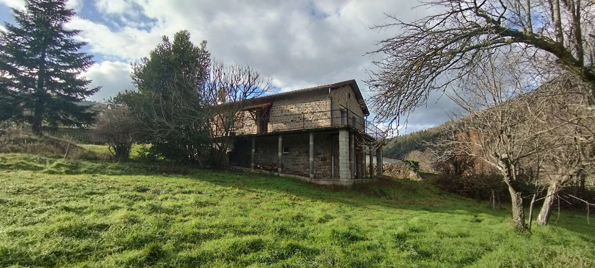 Maison à SAINT-MARTIN-DE-VALAMAS