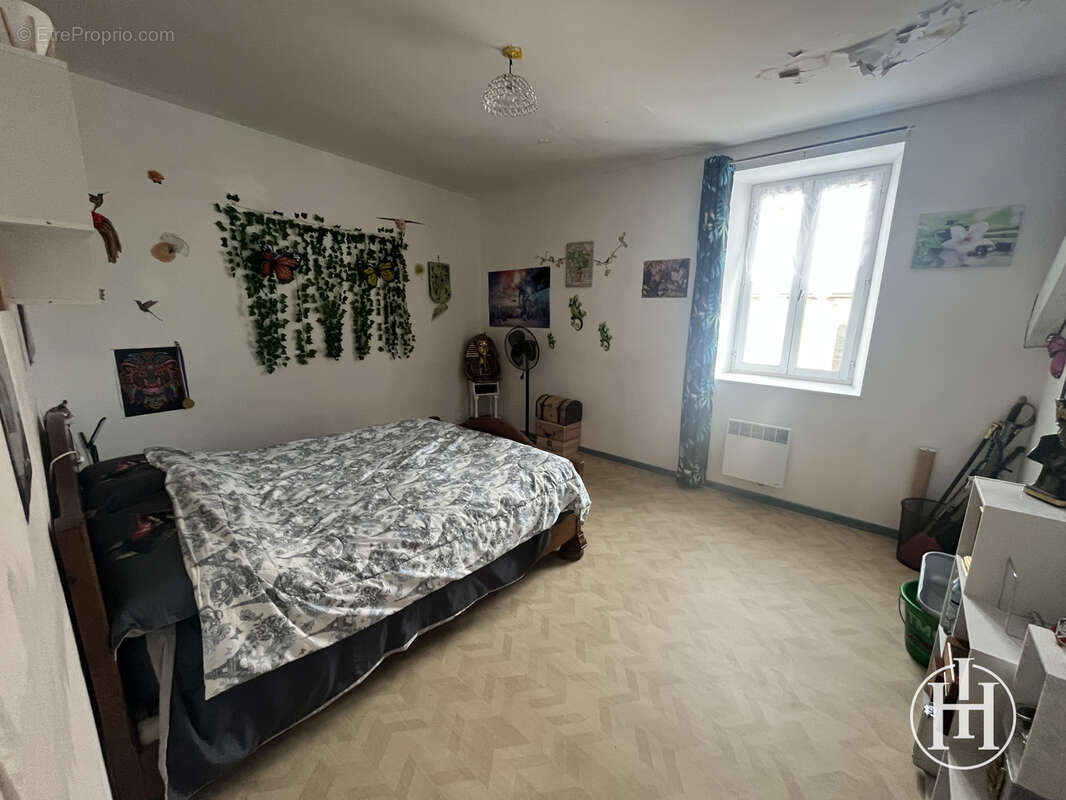 Appartement à VILLEFRANCHE-D'ALLIER