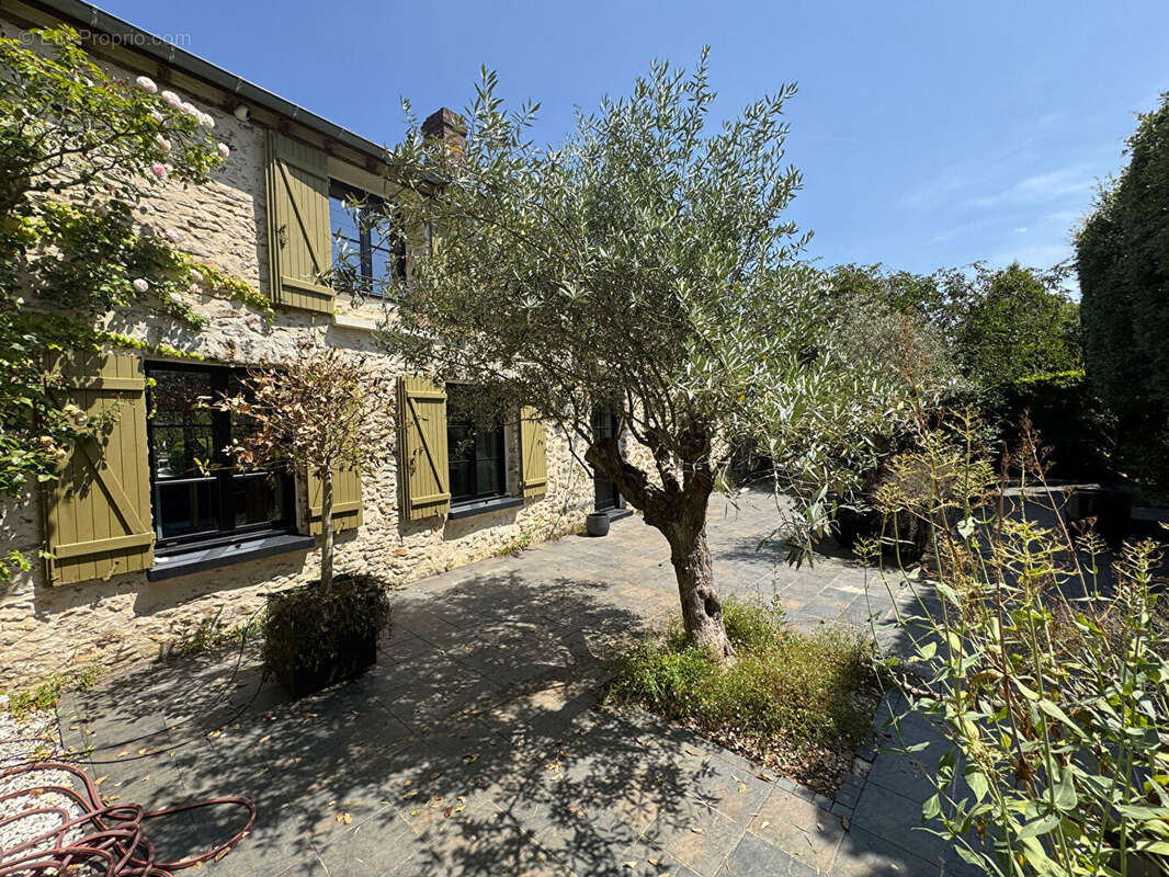Maison à MONTFORT-L'AMAURY
