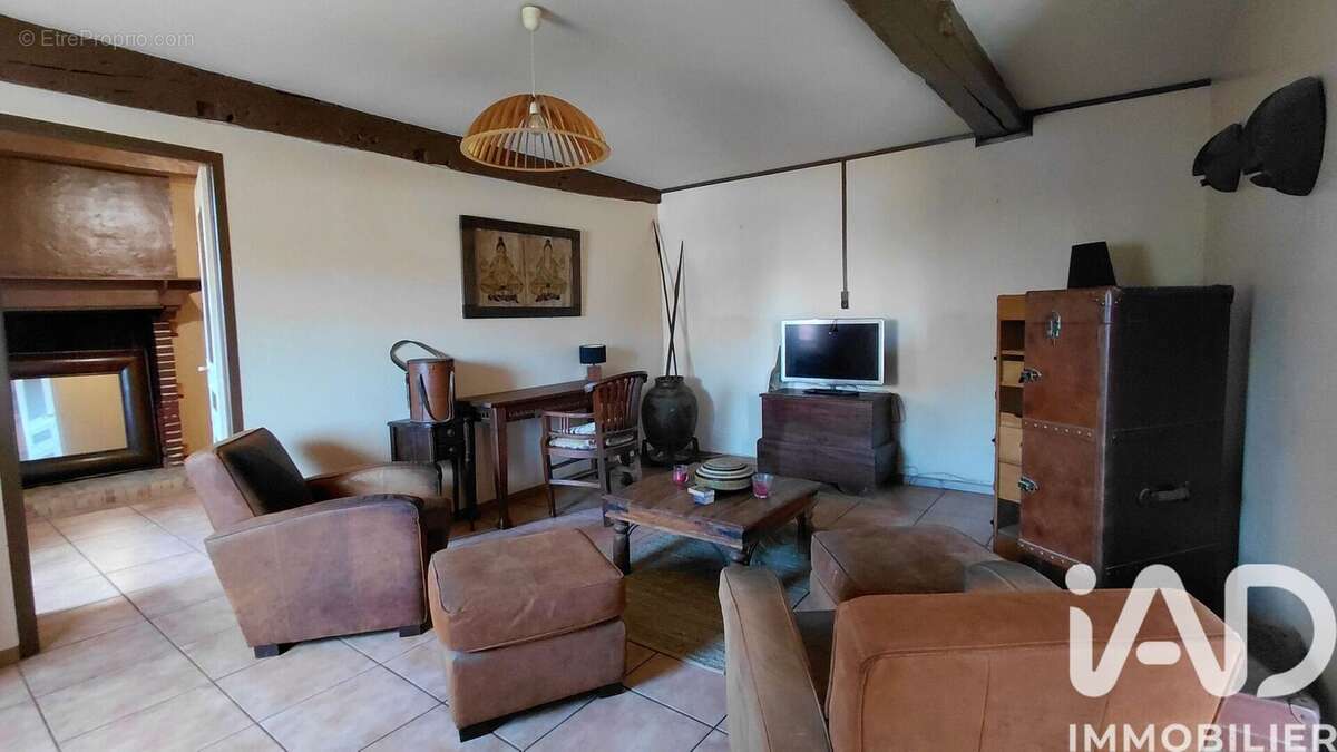 Maison 126 m² à Saint-Leger-Magnazeix  - photo 7