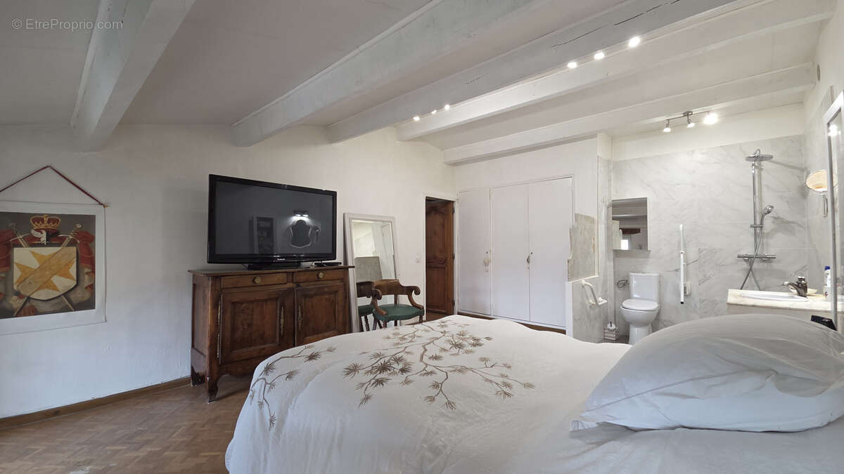 Maison de 182 m2 accessible PMR avec ascenseur   Terrain de 4 000 m2 - photo 6