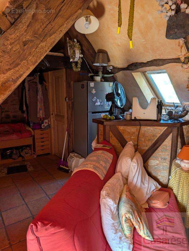 Maison à CENEVIERES