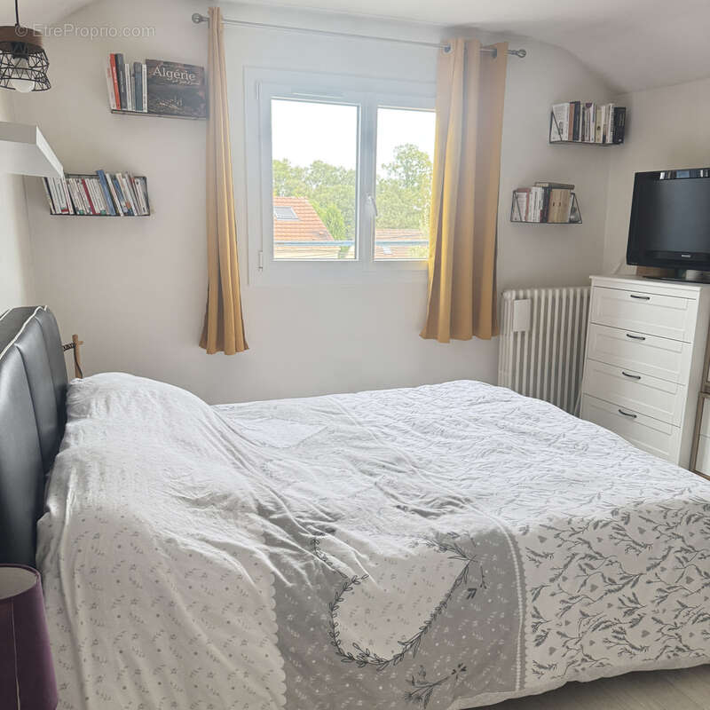 Maison à MONTIGNY-LES-CORMEILLES