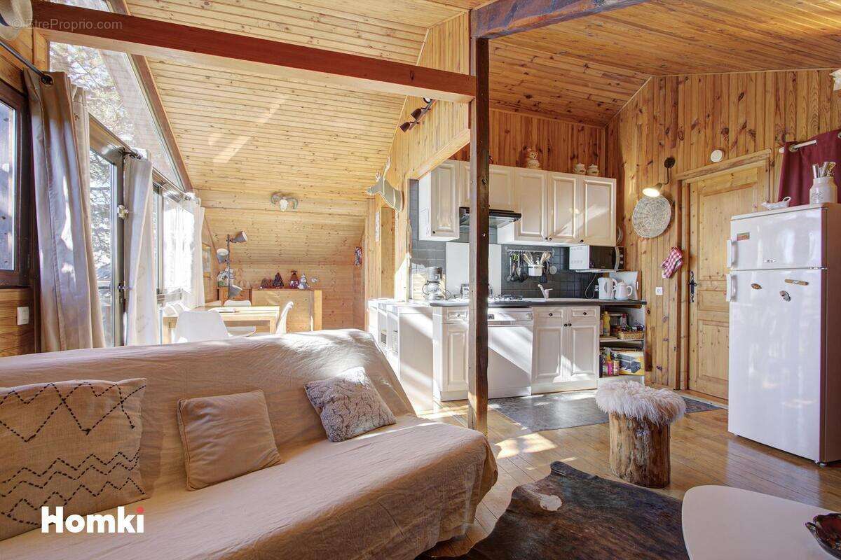 Maison à LES ANGLES