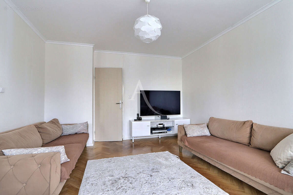 Appartement à EPINAY-SUR-SEINE