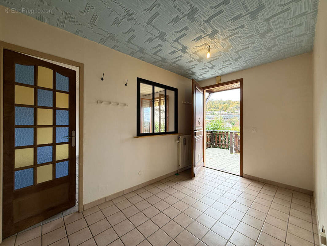 Maison à LONS-LE-SAUNIER