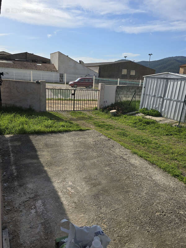 Maison à SAINT-ZACHARIE