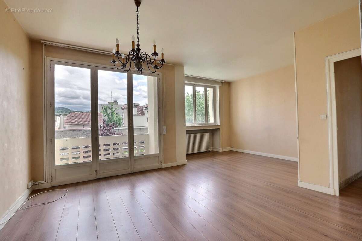 Appartement à CHAMALIERES