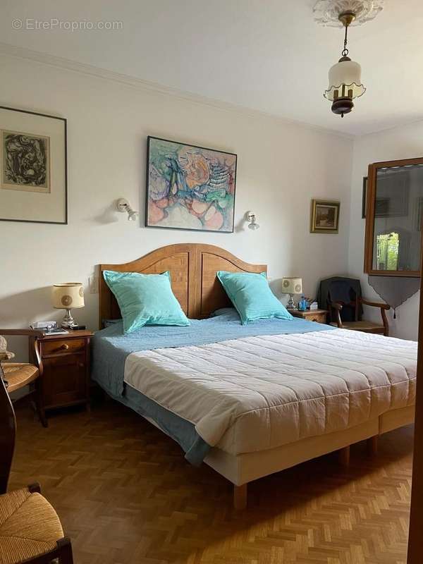 Maison à LARAGNE-MONTEGLIN