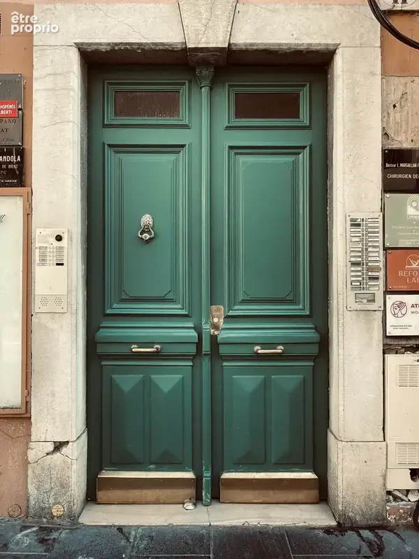 EXCLUSIVITE RARE — 4 pièces 86 m2 avec ascenseur  Masséna   Cours Saleya  Vieux‑Nice - photo 12