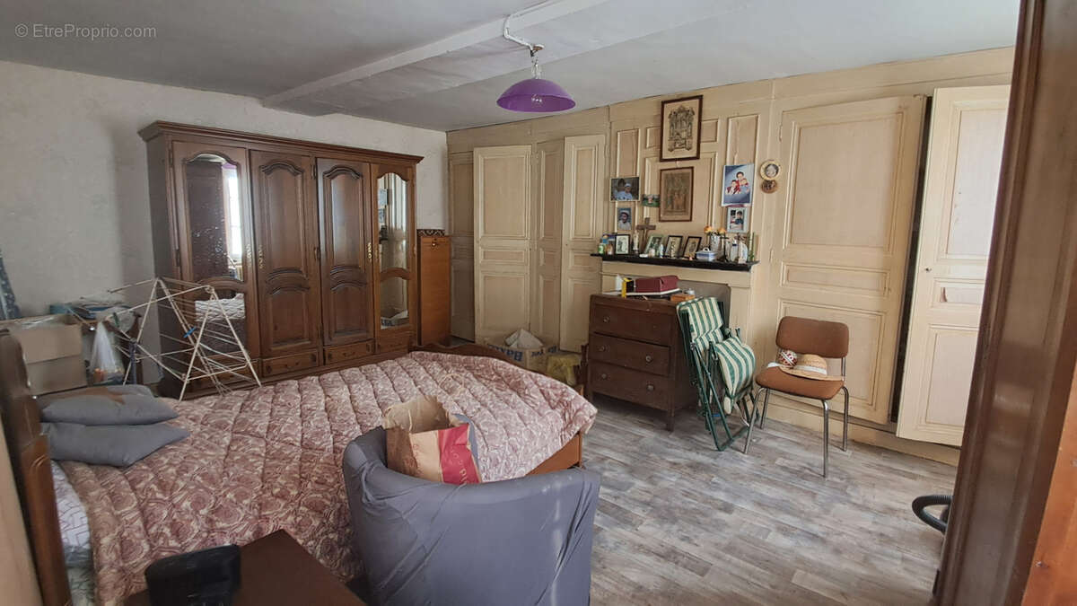 Ancien corps de ferme avec grand terrain - photo 6