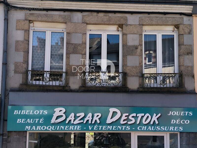 Appartement à VILLAINES-LA-JUHEL