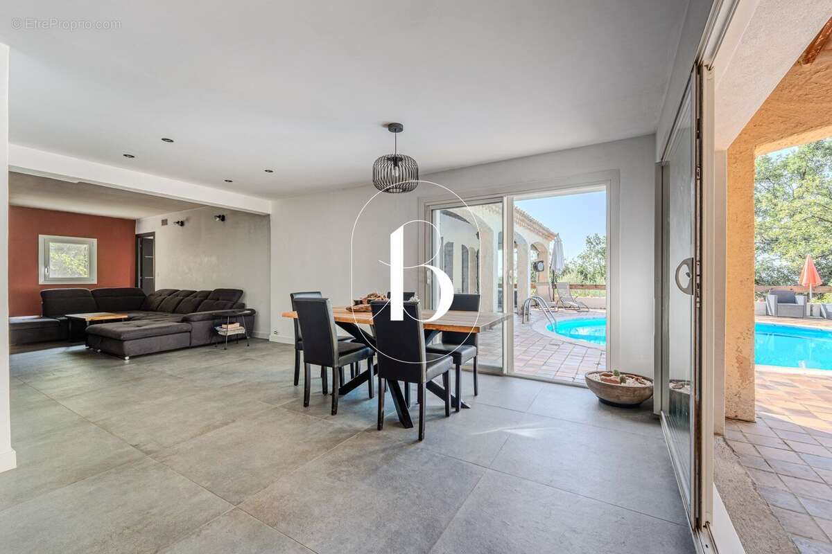 Maison 130 m² à Saint-Michel-D'euzet  - photo 15
