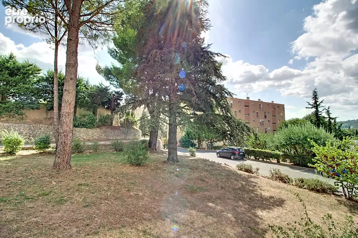 A VENDRE en EXCLUSIVITE à DRAGUIGNAN - Appartement T4 traversant et lumineux - 65m2 - photo 16
