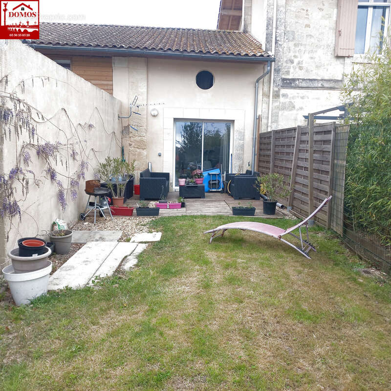 Maison à PAREMPUYRE