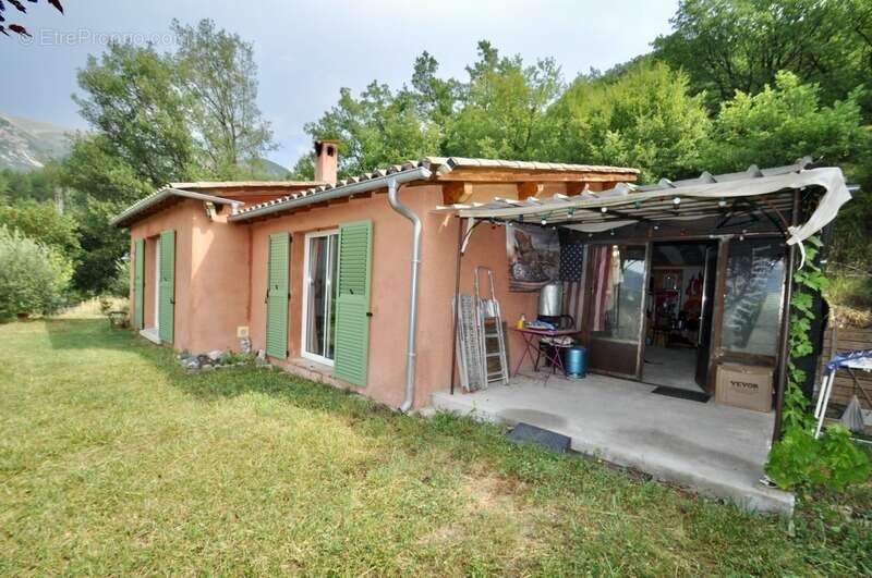 Dpt Alpes de Haute Provence (04), Proche ENTREVAUX à vendre Maison plain pied 2 pièces 50 m² sur 3400 m² de Terrain - photo 7