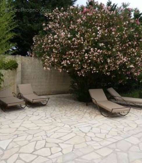 Maison à L&#039;ISLE-SUR-LA-SORGUE