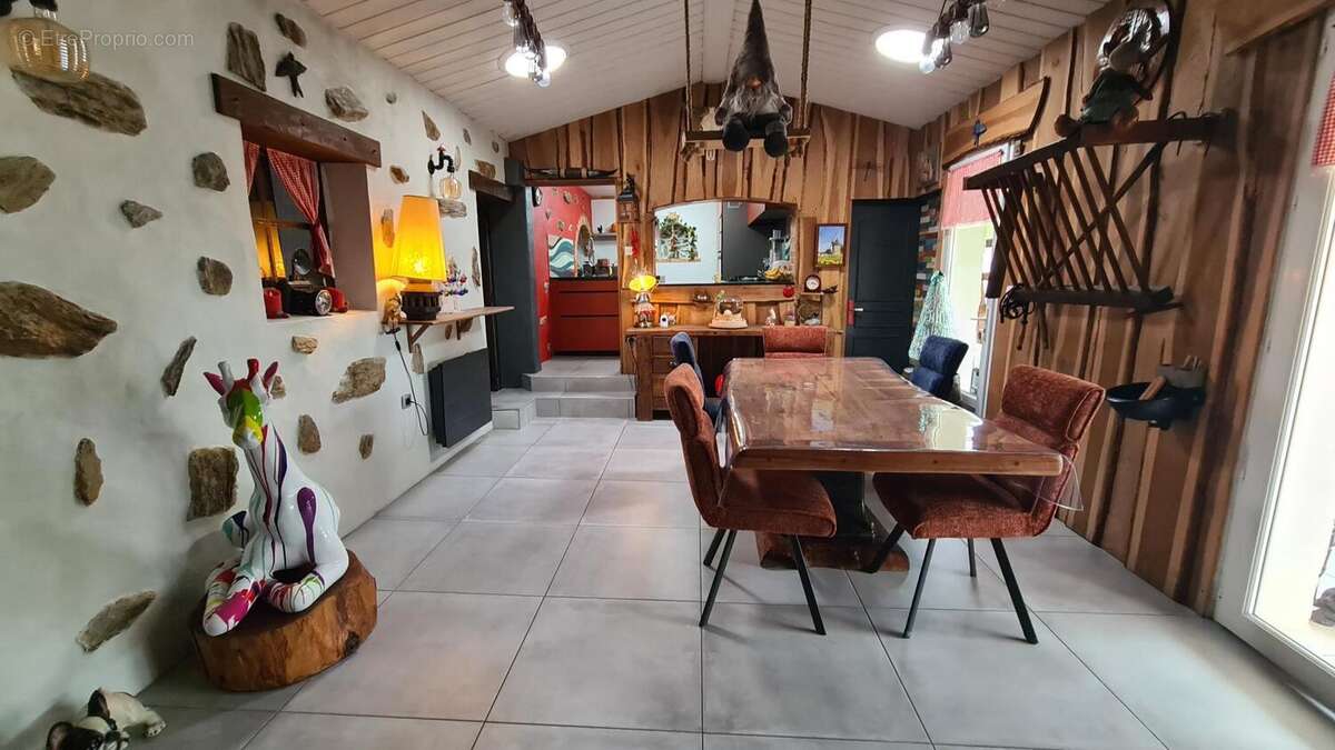 Photo 9 - Maison à SAINT-CHRISTOPHE-DU-LIGNERON