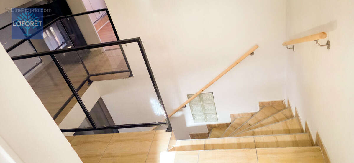 Appartement Saint Genis Laval 4 pièce(s) 95 m2 - photo 3