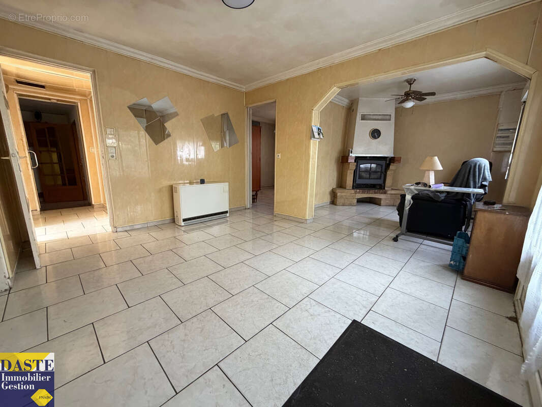 Maison à PONTAULT-COMBAULT