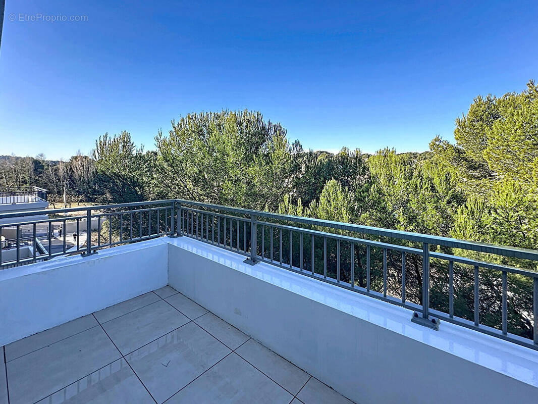 Appartement à CABRIES