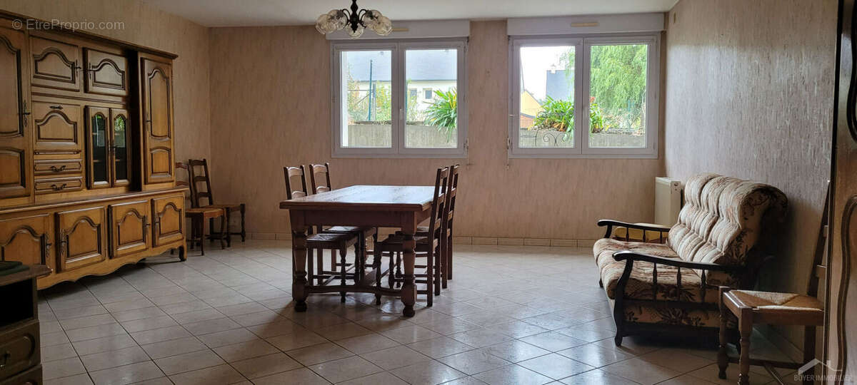 Maison à SAINT-M&#039;HERVE