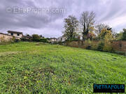 Terrain à GENAY
