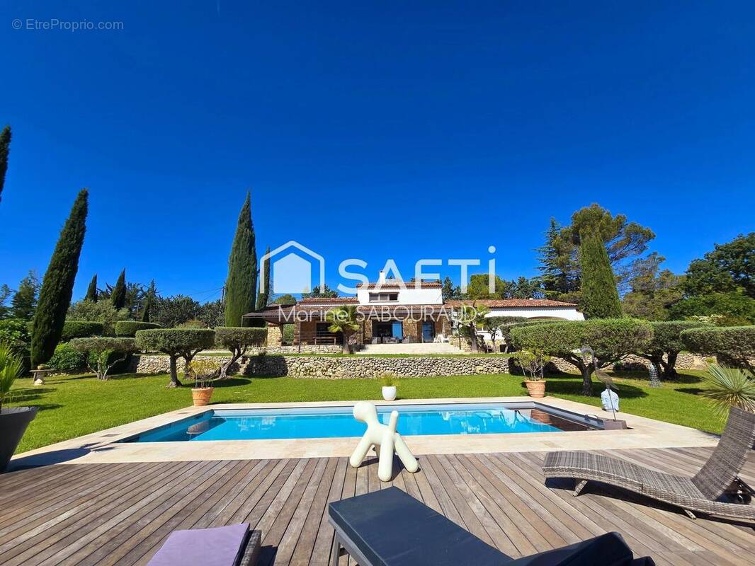 Photo 1 - Maison à COTIGNAC