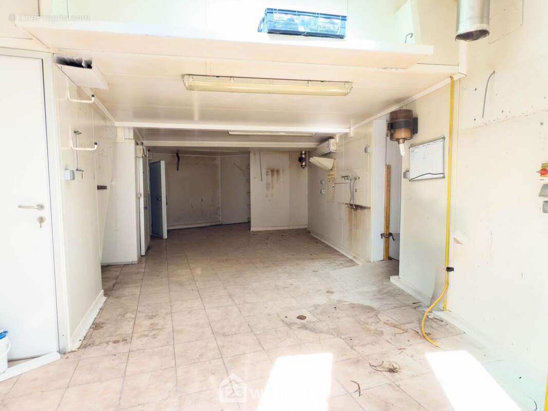 ...avec potentiel d&#039;aménagement... - Appartement à MAZE